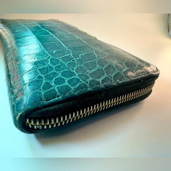 Miu Miu Continental Croc Embossed Zip Wallet Rare Verde Petrolio Authentic - Picture 3 of 14